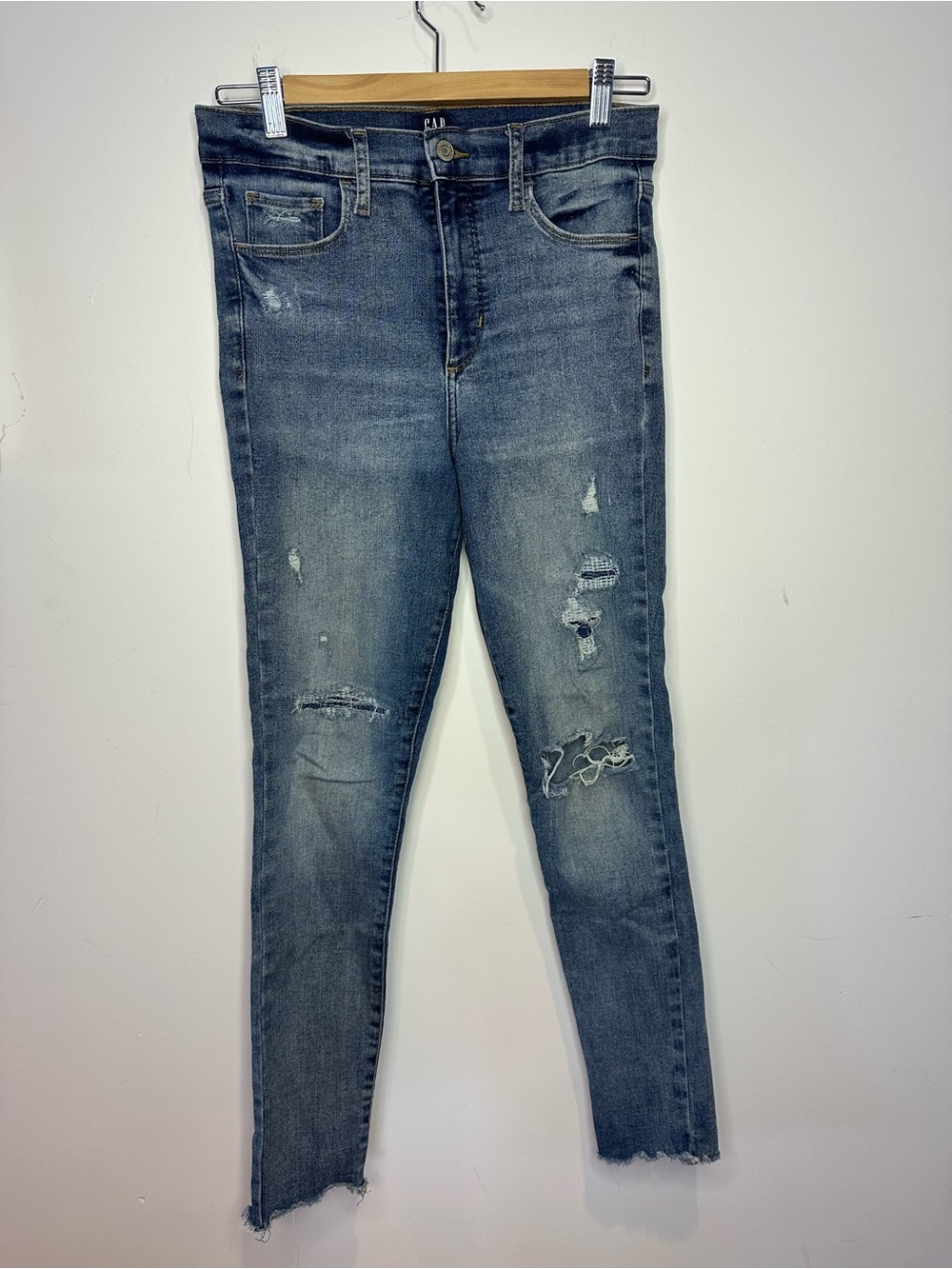 GAP Women's Distressed Blue Skinny Jeans 27